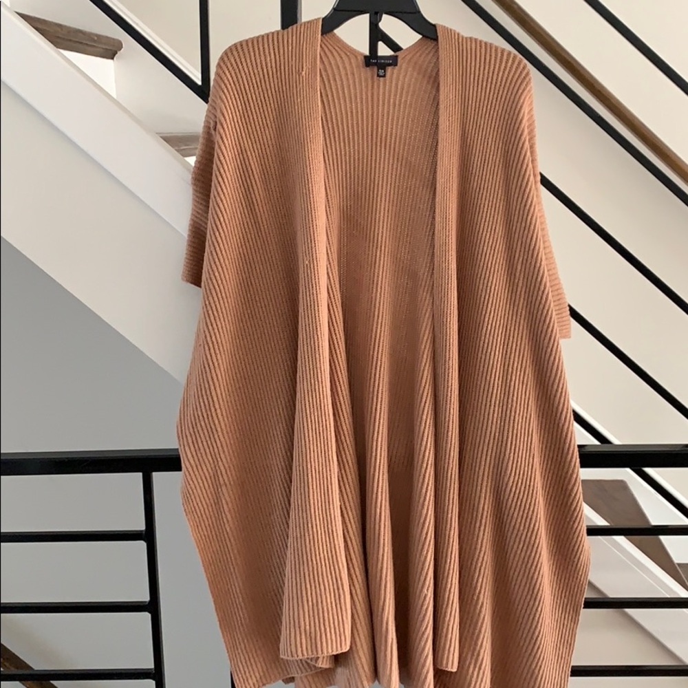 Cardigan. - Picture 2 of 3